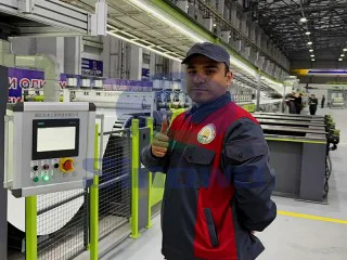 PUR夹芯板流水线