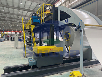 聚氨酯夹芯板成型设备