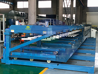 彩钢压瓦机生产线视频